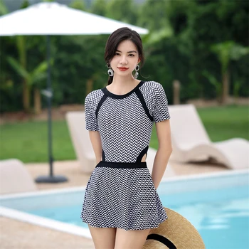 2024 Naujas Korėja Vienas Gabalas Moterų maudymosi kostiumėlį su Sijonu Sijonas Sportiškas Stilius Coverup Hot Spring Off Juosmens maudymosi kostiumėlį Paplūdimio - Nuotrauka 1  
